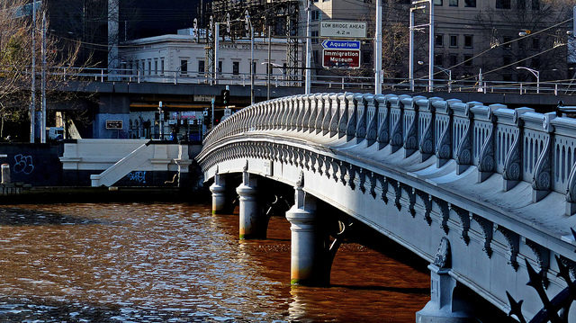 melbourne queens bridge